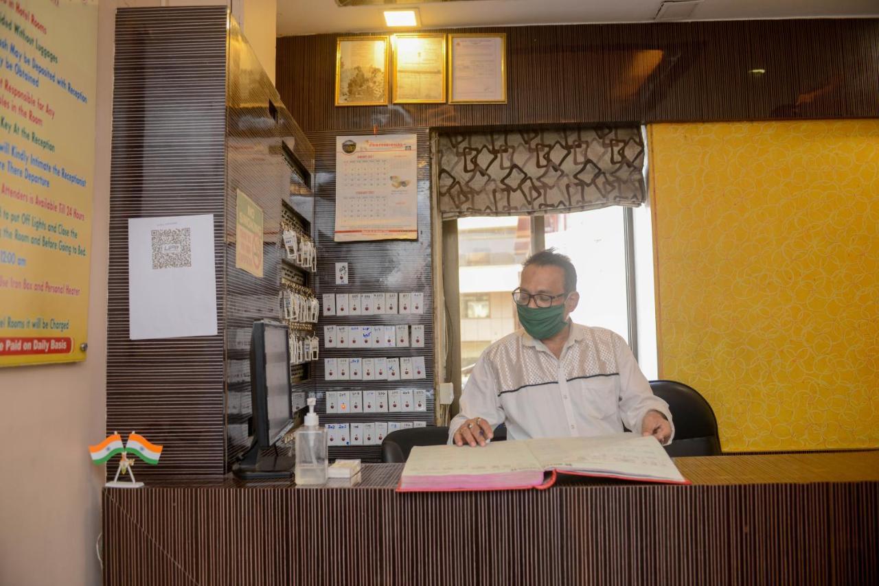 Hotel National Mumbai  Buitenkant foto